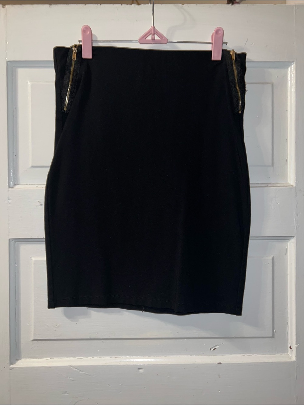 Forever 21 Black Pencil Skirt with Gold Zipper Accents